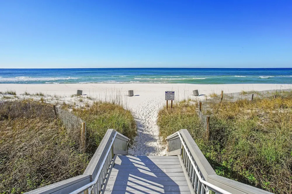 Sunrise Beach 1703 - 1848559