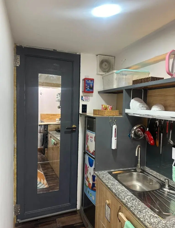 Tom's House 270