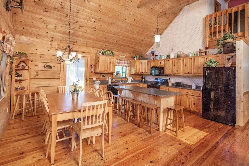 Best of Both Worlds by Eagles Ridge Resort