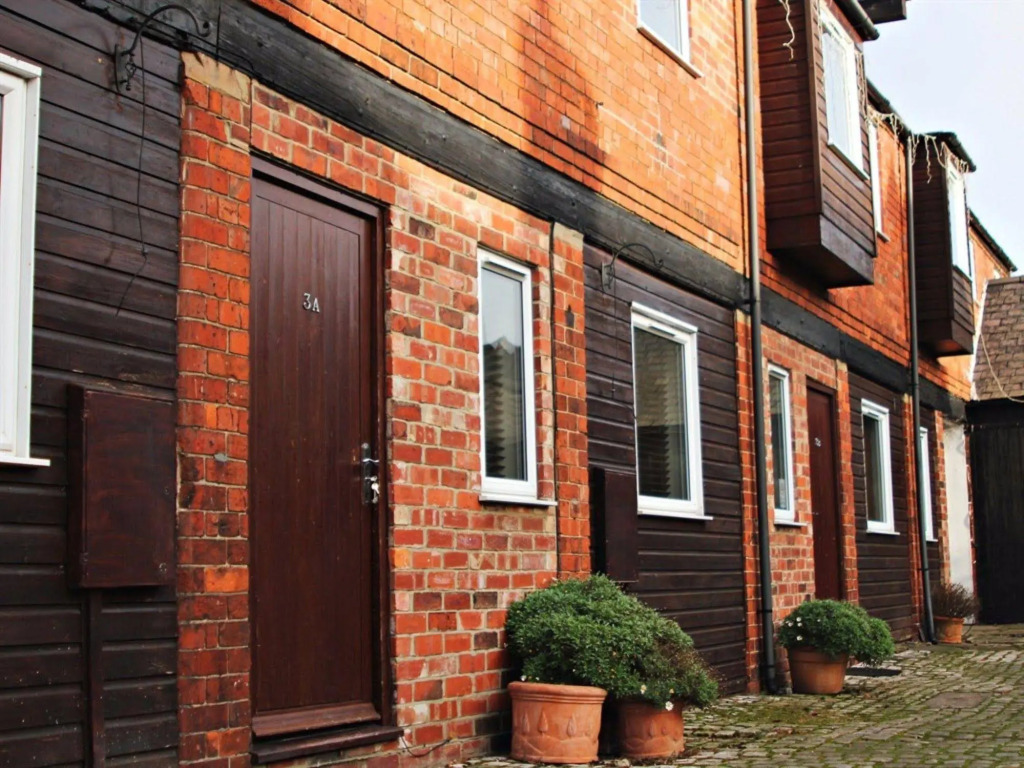 Tennyson Court