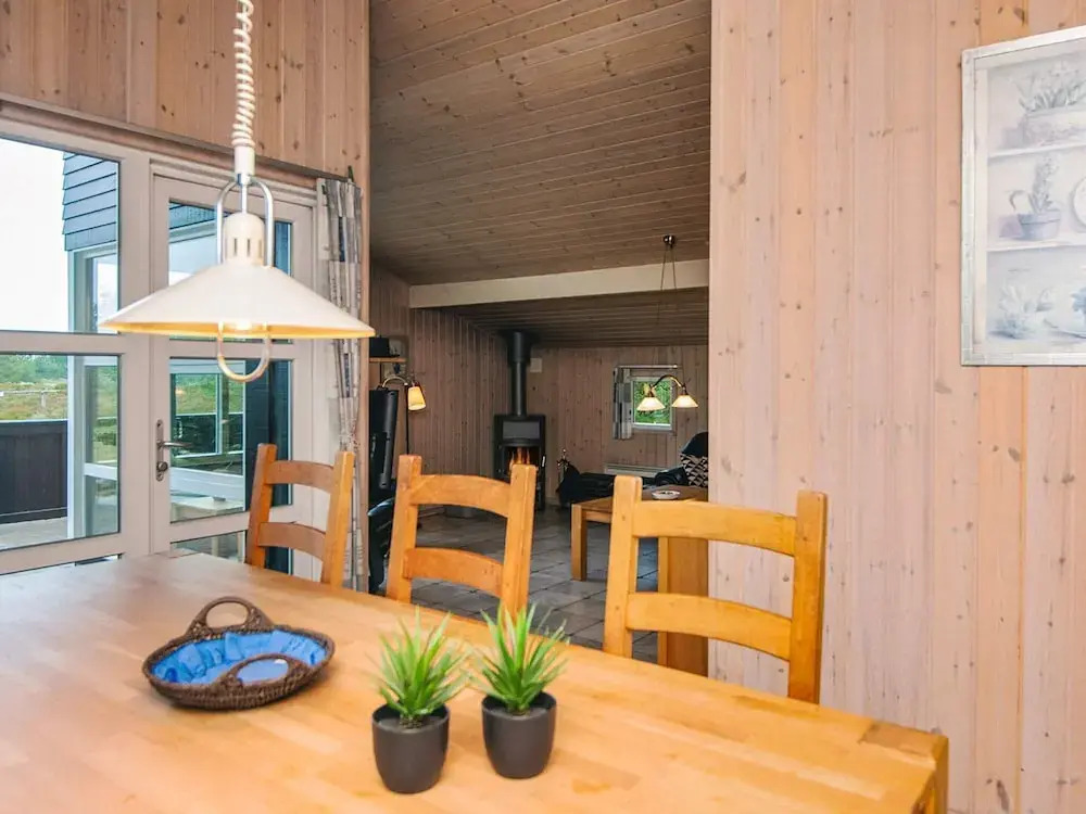 Secluded Holiday Home in Henne near Beach