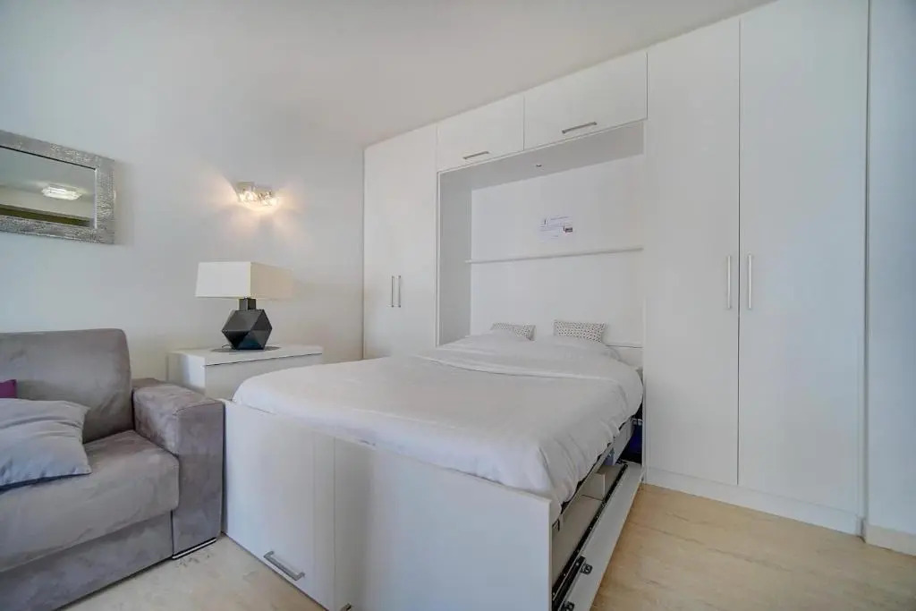 IMMOGROOM - 5 min from beach -Terrace - AC - Parking