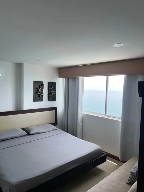 Luxurious 3-Bedroom Penthouse with Ocean Views in Cartagena