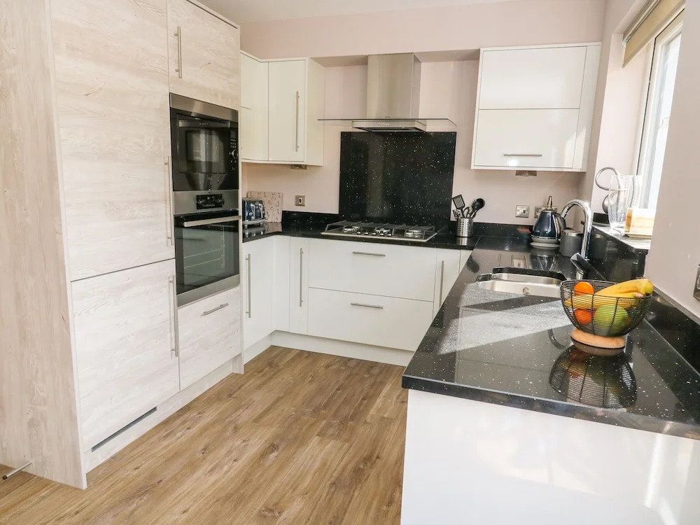 5 Oakfield Park
