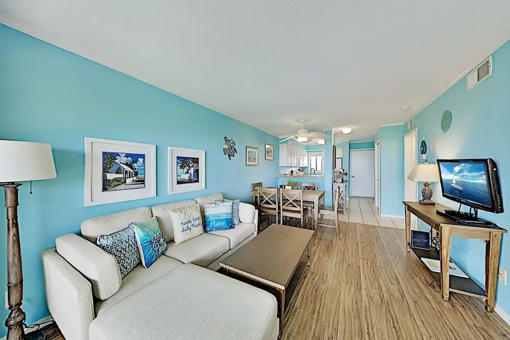 1403hhre 2 Bedroom Condo