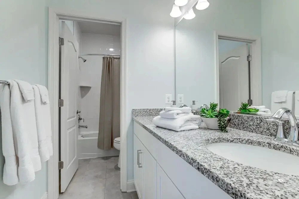 Modern & Spacious Home w/ Pool in Ocean View