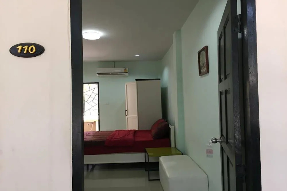 Rayonghouse Resort