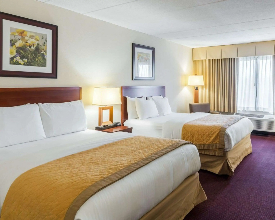 Clarion Hotel Somerset - New Brunswick
