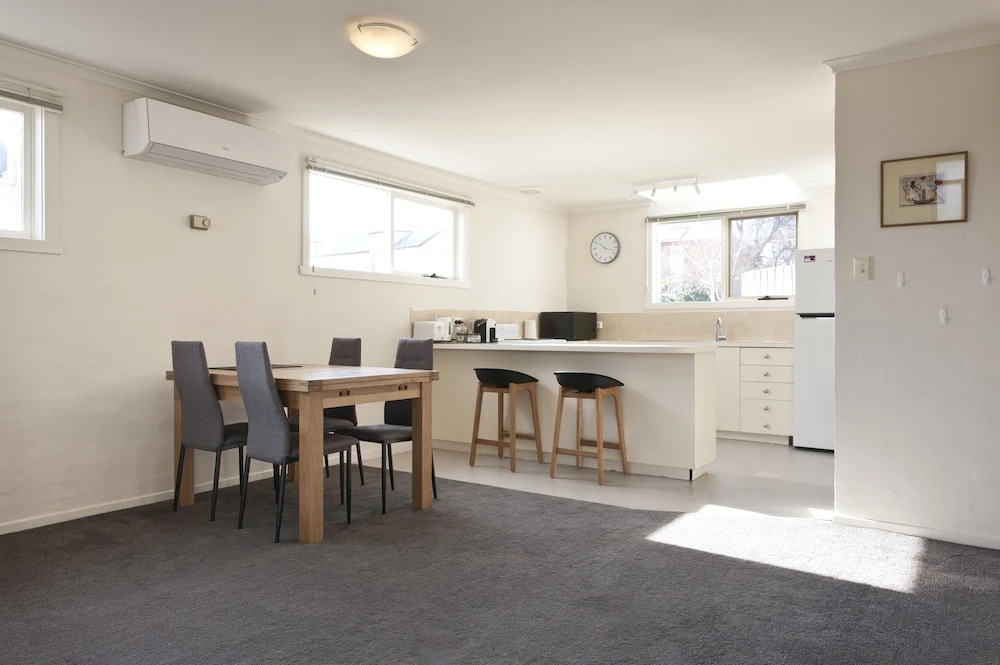 4 at 8 Battery Point Townhouse