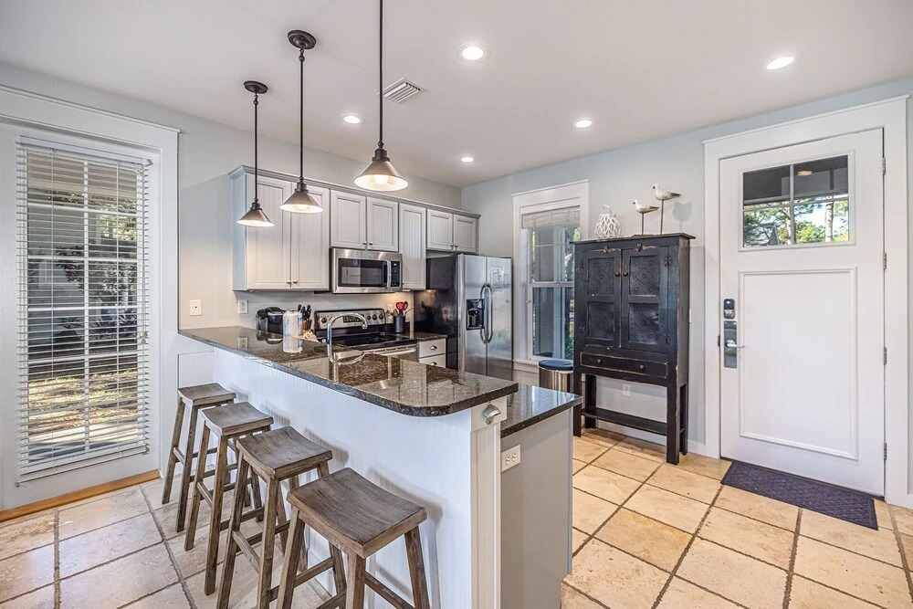 1282 Laurel Grove 3 Bedroom Home by RedAwning