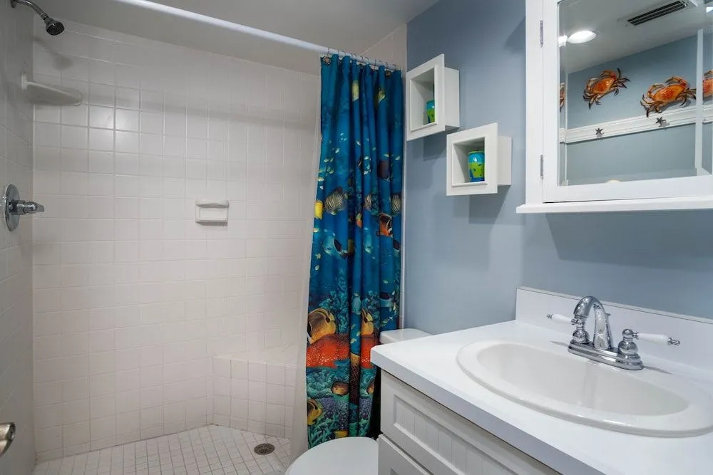 Salty Hippo - 2Br Condo