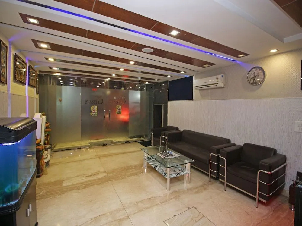 OYO Collection O 476 Hotel Gera's