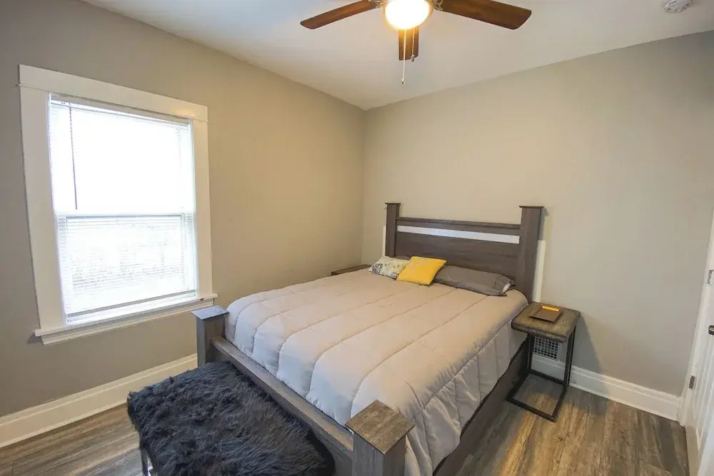 Large 6Br, 2Ba Close To Niagara Falls