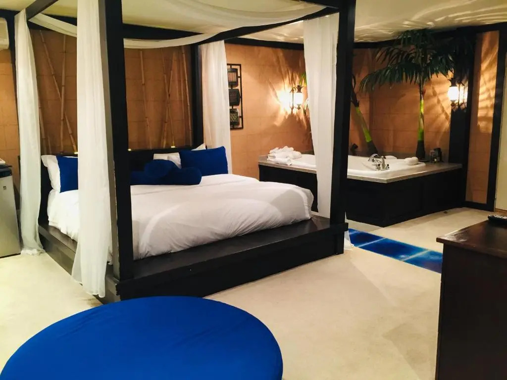 Hotel-Motel Coconut