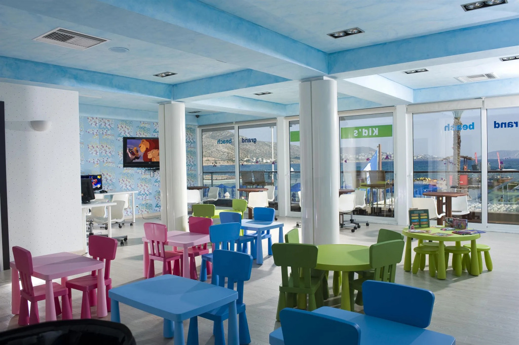 Grand Resort Lagonissi