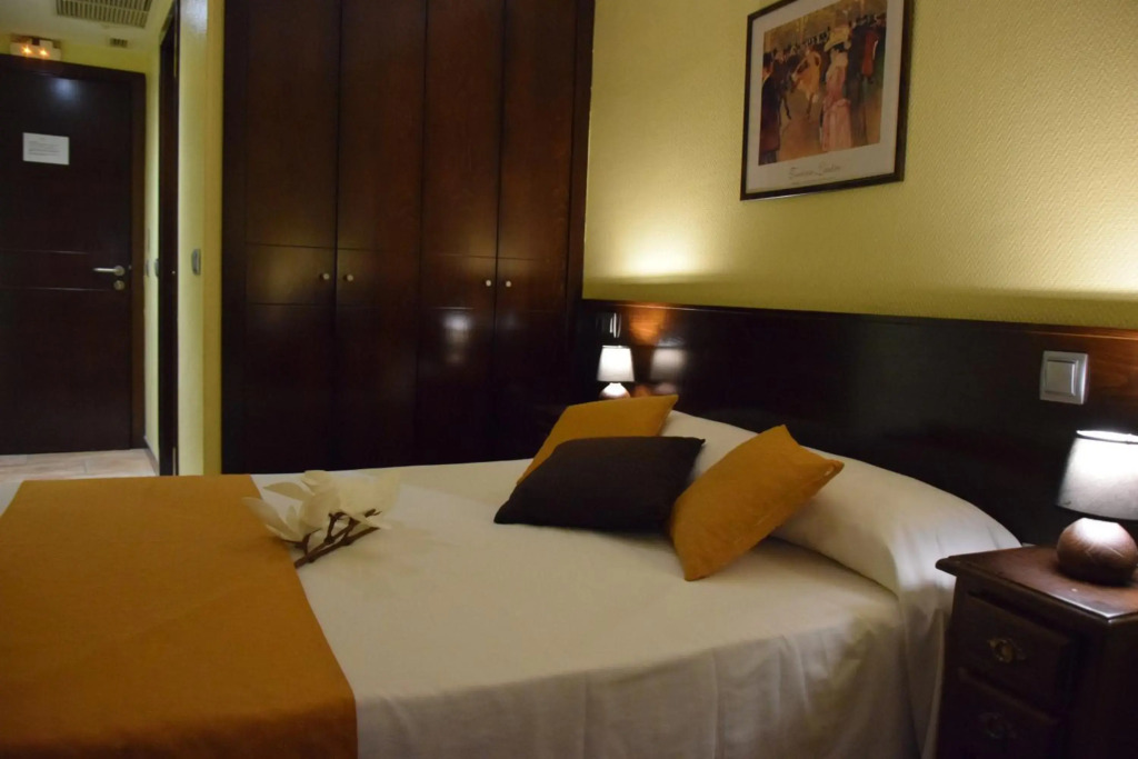 Hotel Complutense