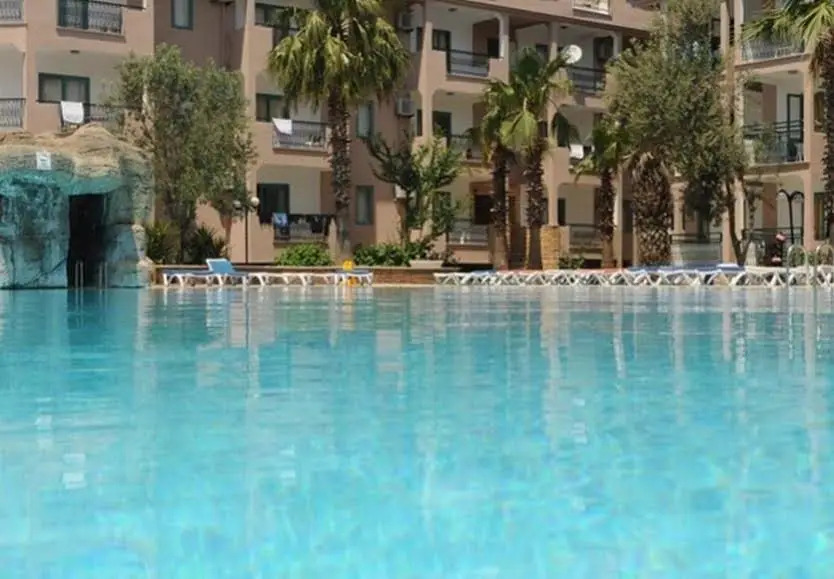 Club Caprice Suites