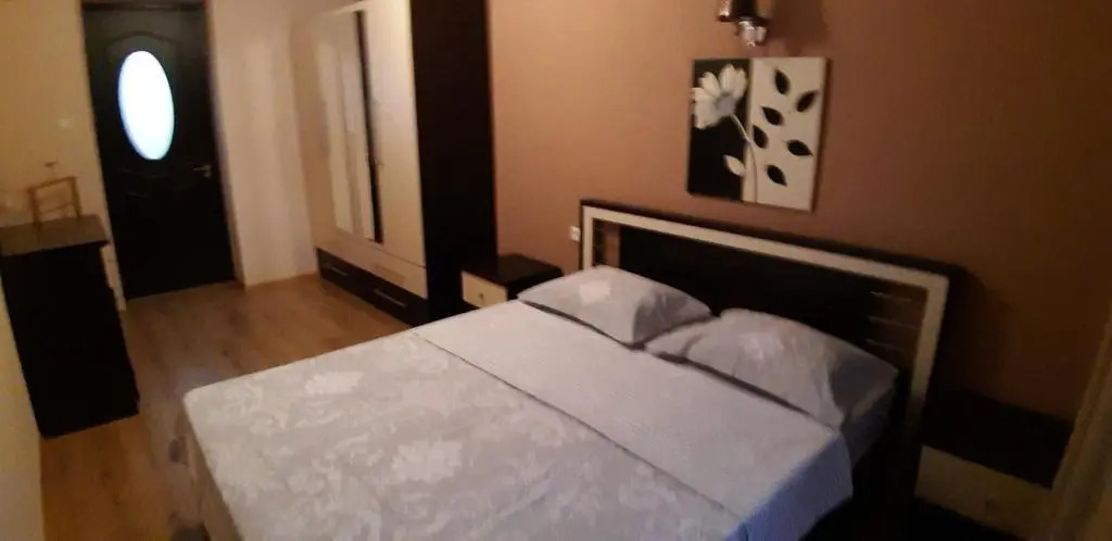 Keke's Home Pekini 7