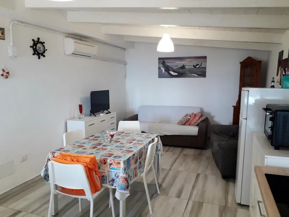 House With 2 Bedrooms in Provincia di Chieti, With Wonderful sea View and Furnished Terrace
