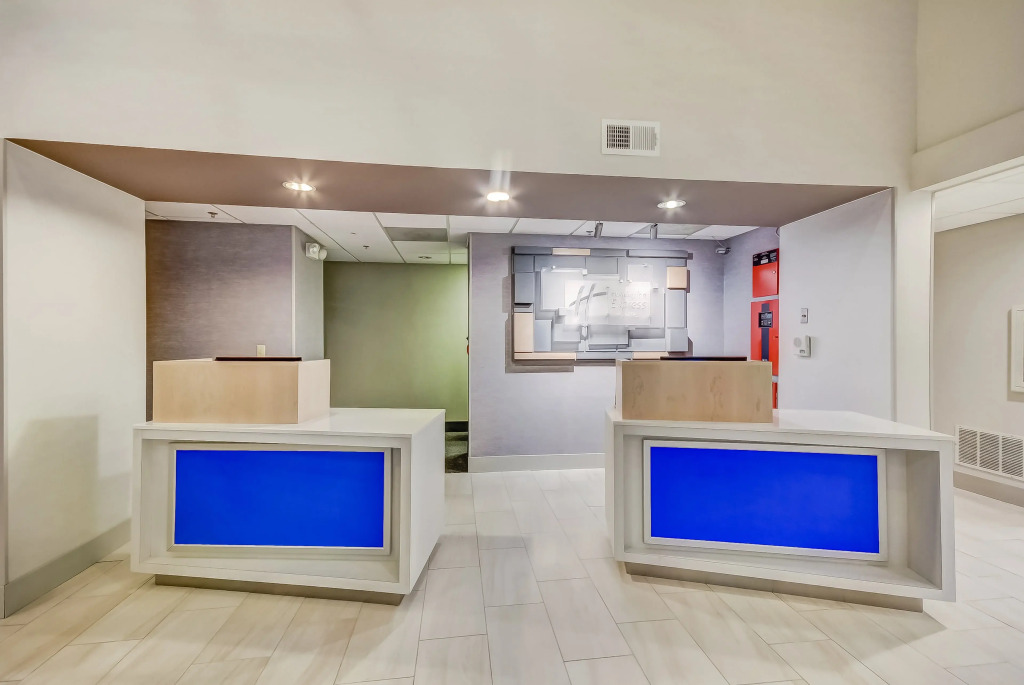 Holiday Inn Express & Suites Greenville Airport i85 by IHG