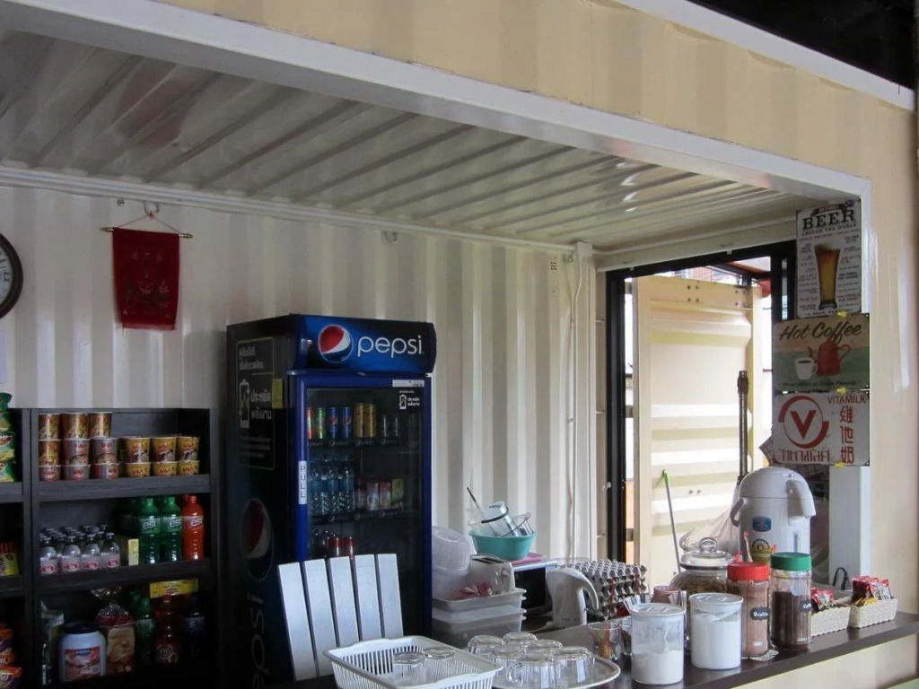 Retro Box Hotel Chumphon