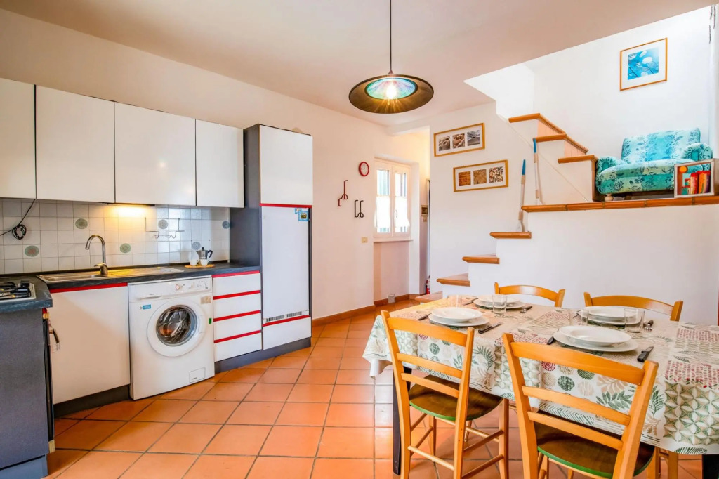 Apartment in the main square of Capoliveri with sea view-In Piazza Vista Mare