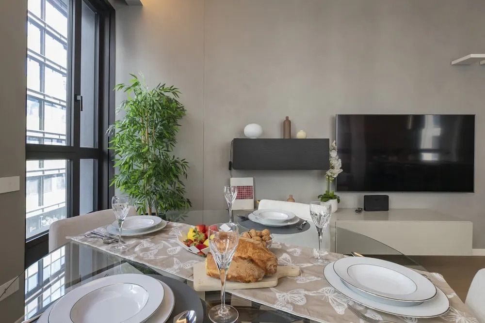 Central Tower S Babila - Elegant 2bdr With Rooftop Terrace