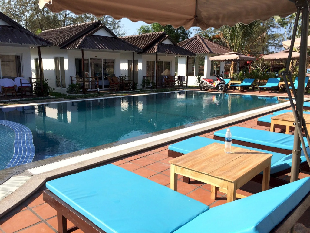 Sea Breeze Resort