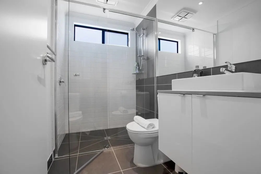 92 Brand New Doncaster Local House