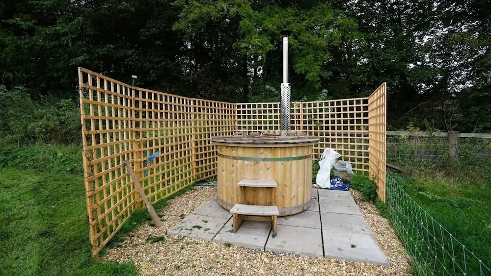 Showman's Hut @ Westcote