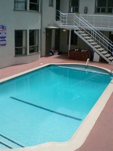 Beach Plaza Hotel