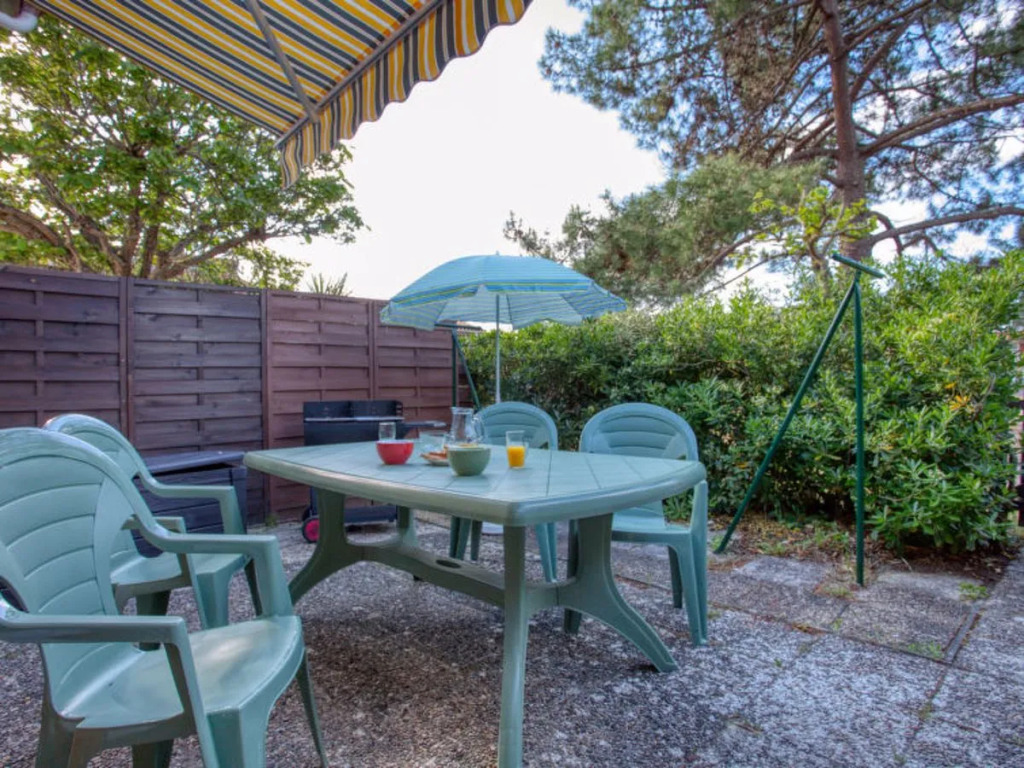 Les Landaises 29100