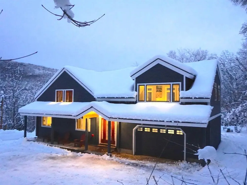 Secluded 6 Acre Property near Mountain Road
