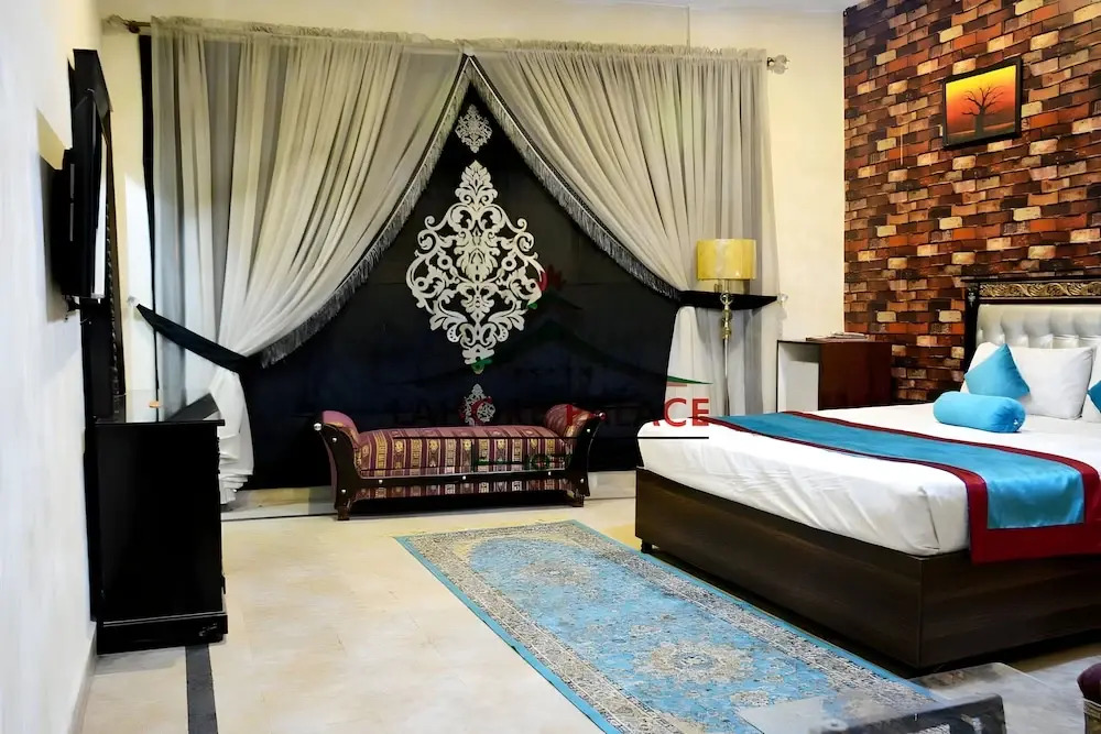 Rose Palace Hotel - Garden Town