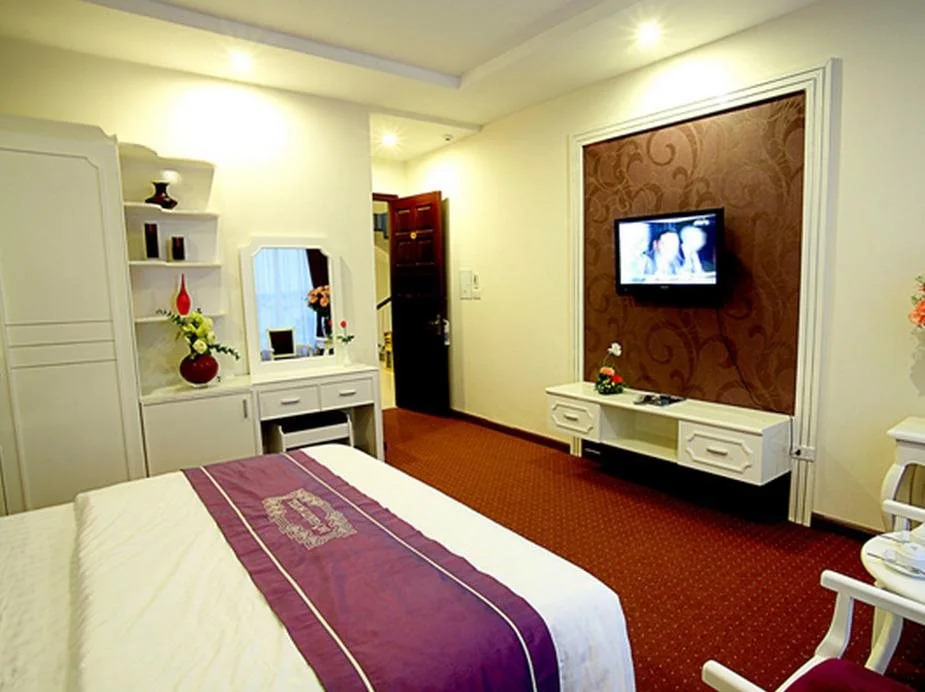 Lavish Centre Hotel