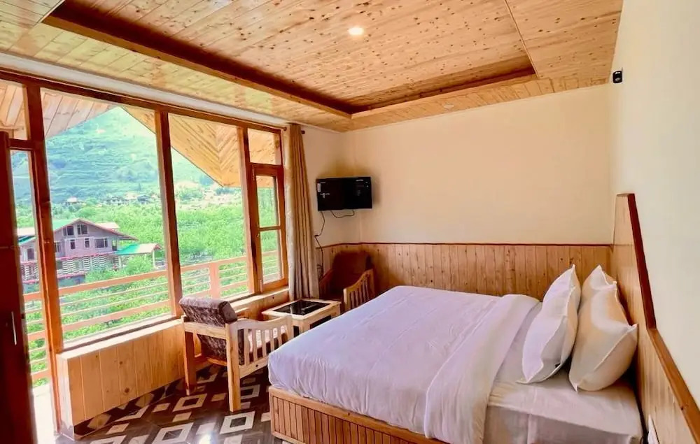 BSR Resort by Apple Orchards