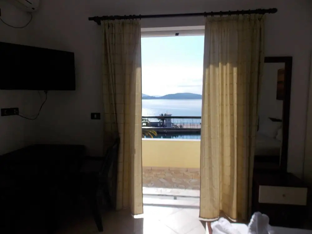 Hotel Real