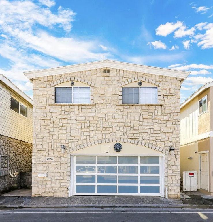 Lower Beach Front Escape Unit A