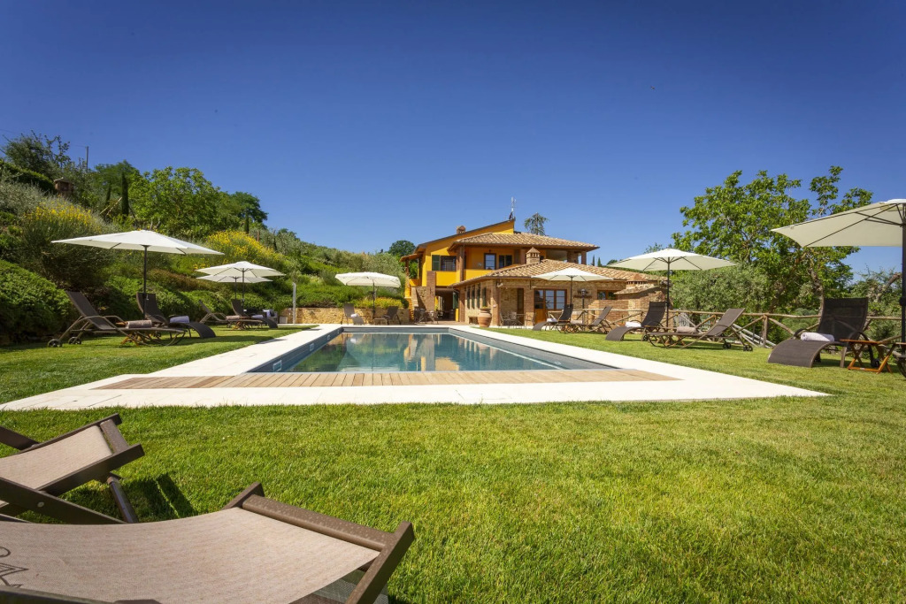 Villa Amadeo by PosarelliVillas