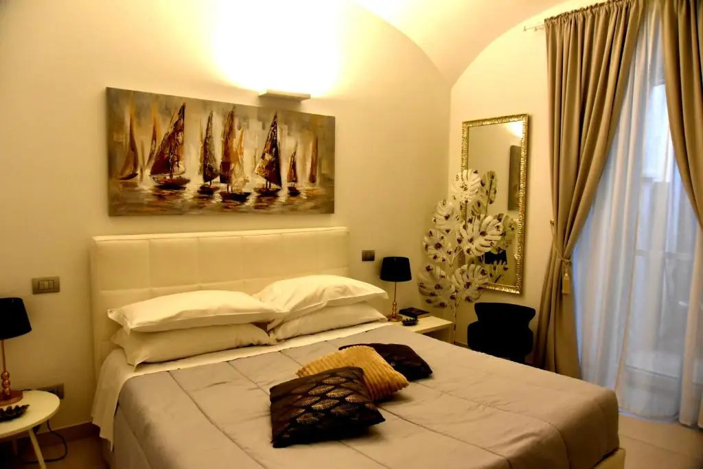 Conte Max Rooms