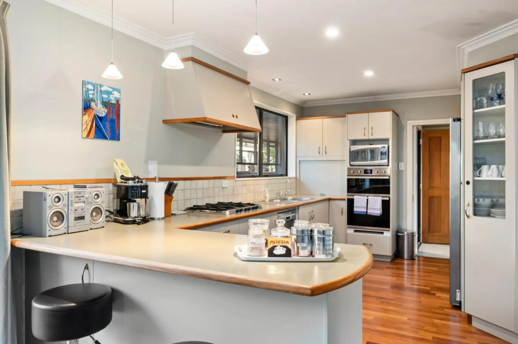 Taupo Escape - Rainbow Point Holiday Home