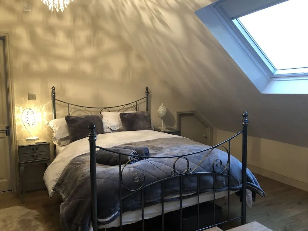 Cotswold Lodge