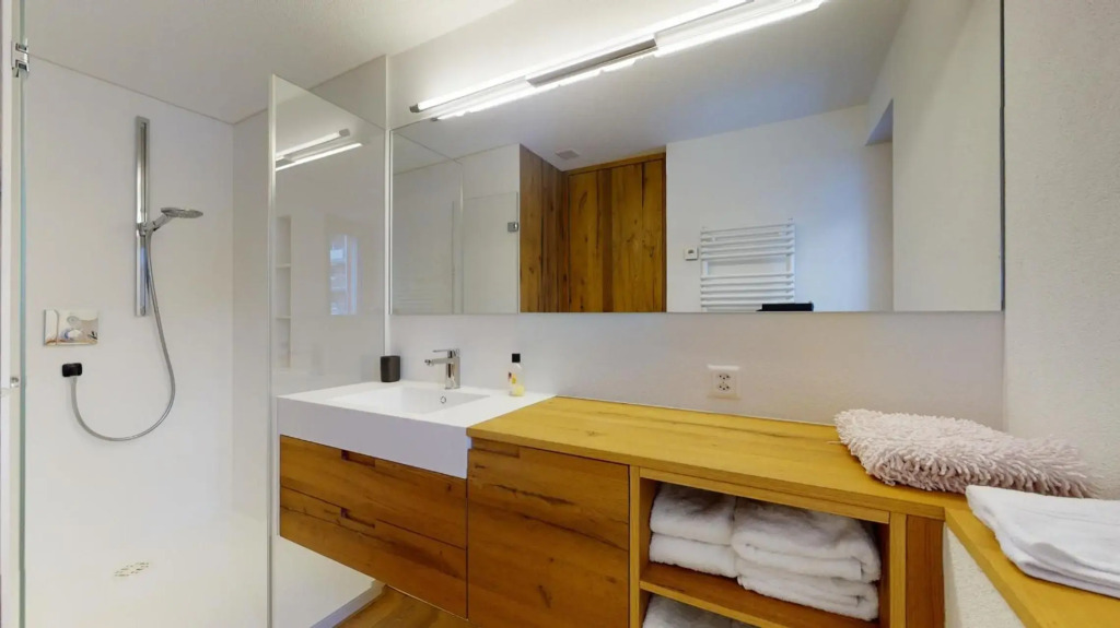 Splendid attic apartment with a south oriented balcony, Marietta #4