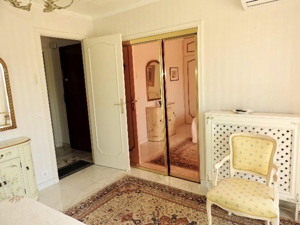 Apartment with One Bedroom in Mandelieu-La-Napoule, with Wonderful Sea View, Furnished Terrace And Wifi - 500 M From the Beach