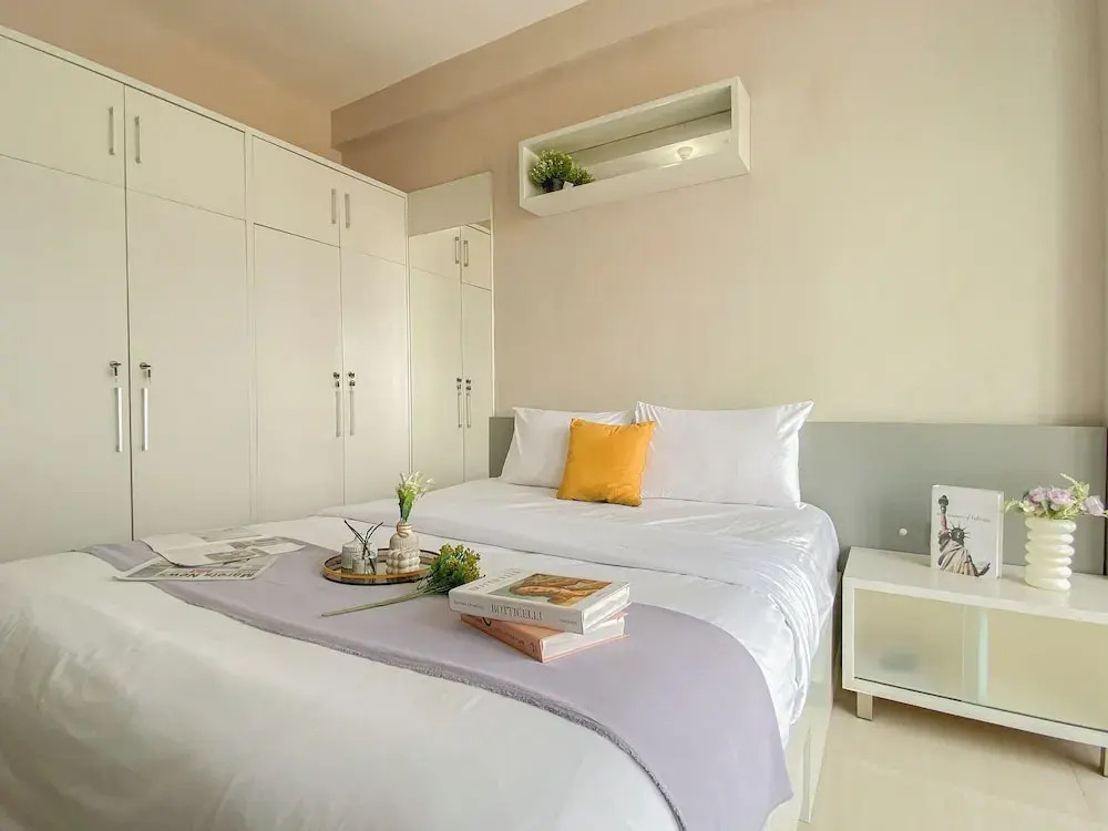 White Toned Studio At Apartment Taman Melati Margonda