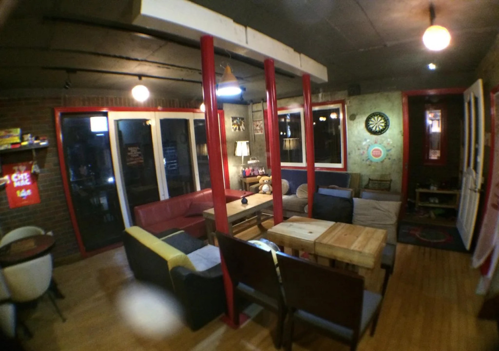 Mr.Comma Guesthouse - Hostel