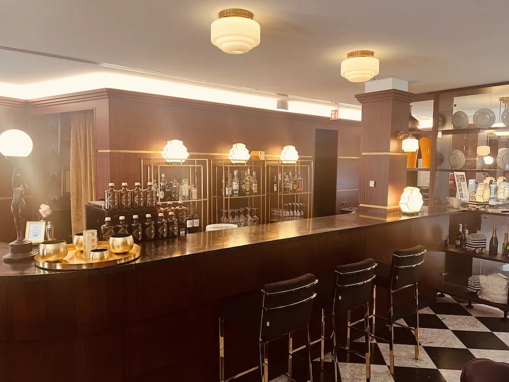 Gatsby Hotel