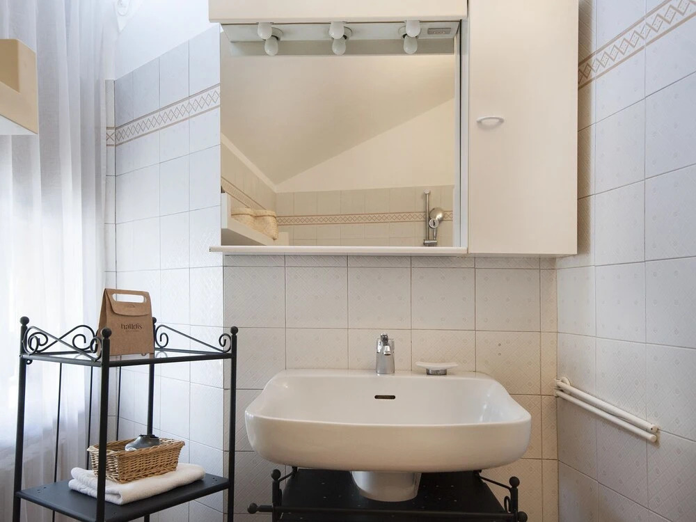 Beautiful 100sqm Flat, Close to San Babila