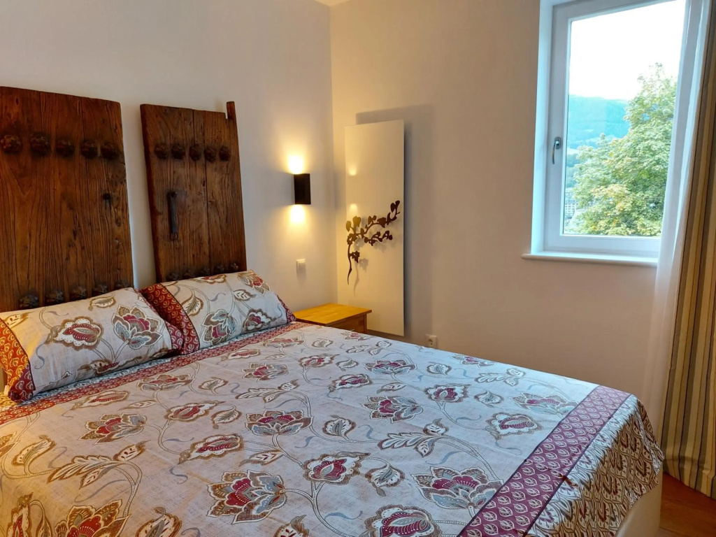 ALPENFLAIR - charming ski-to-door apartment