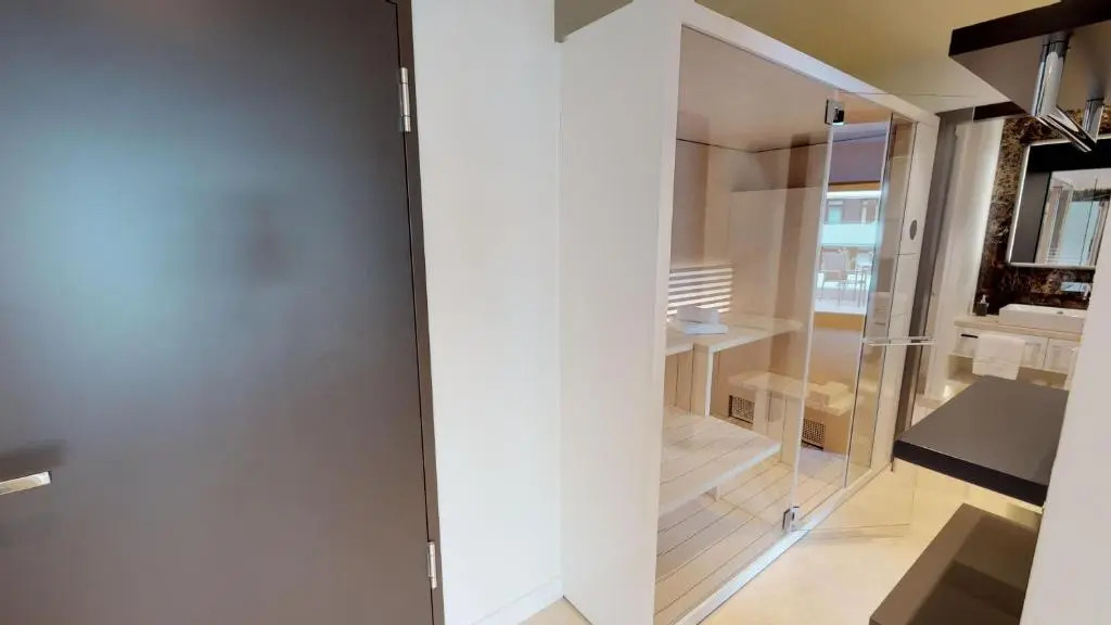 White Pearl Apartment 3.11